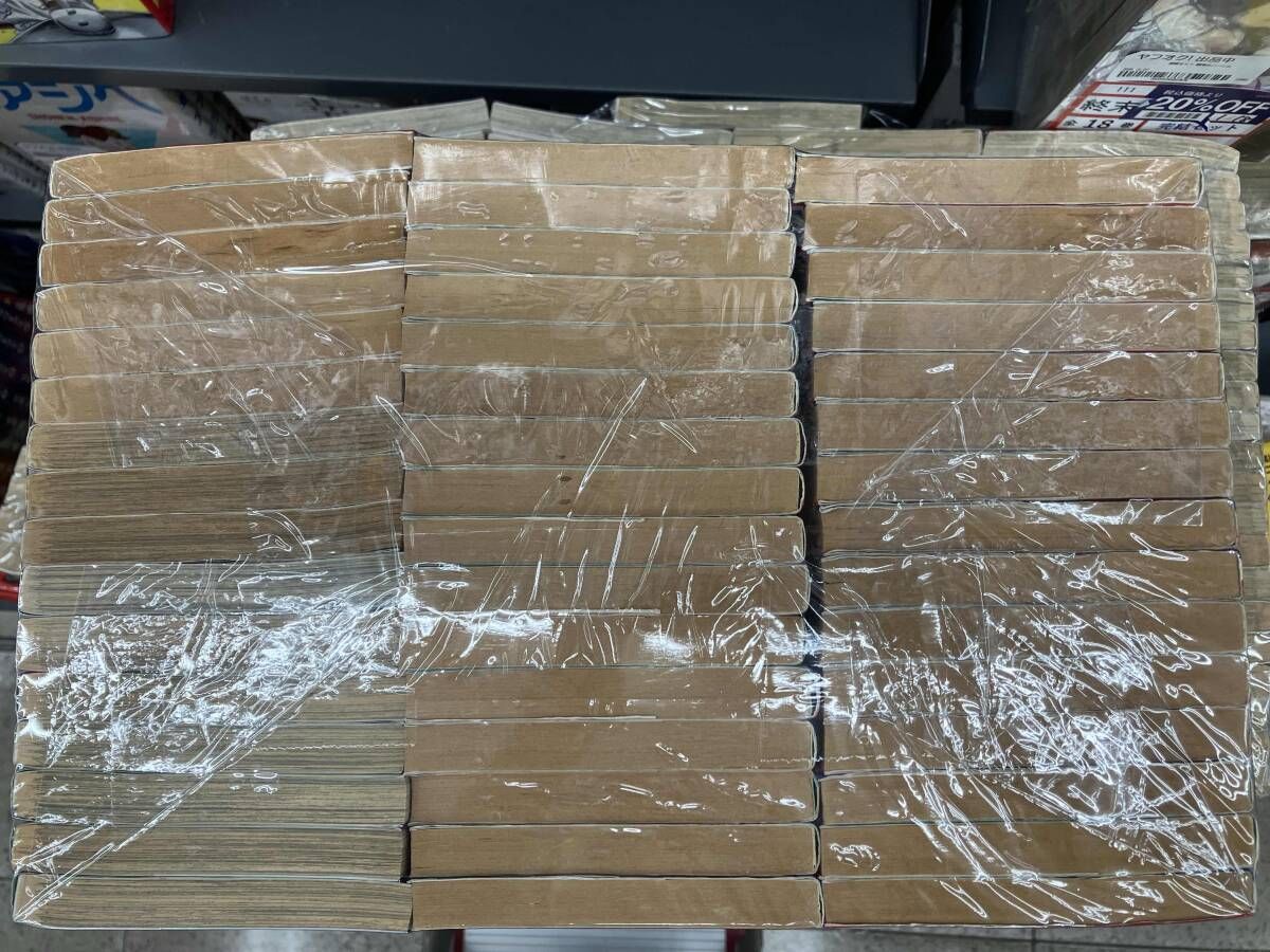 【ガラスの仮面 全41巻セット】
名作「ガラスの仮面」のセット。 1～47巻セット ガラスの仮面 ガラスの仮面 全41巻セット