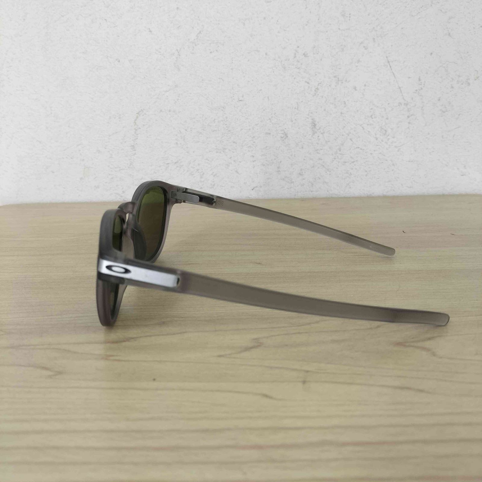 オークリー OAKLEY LATCH メンズ 53□21 139 - メルカリ