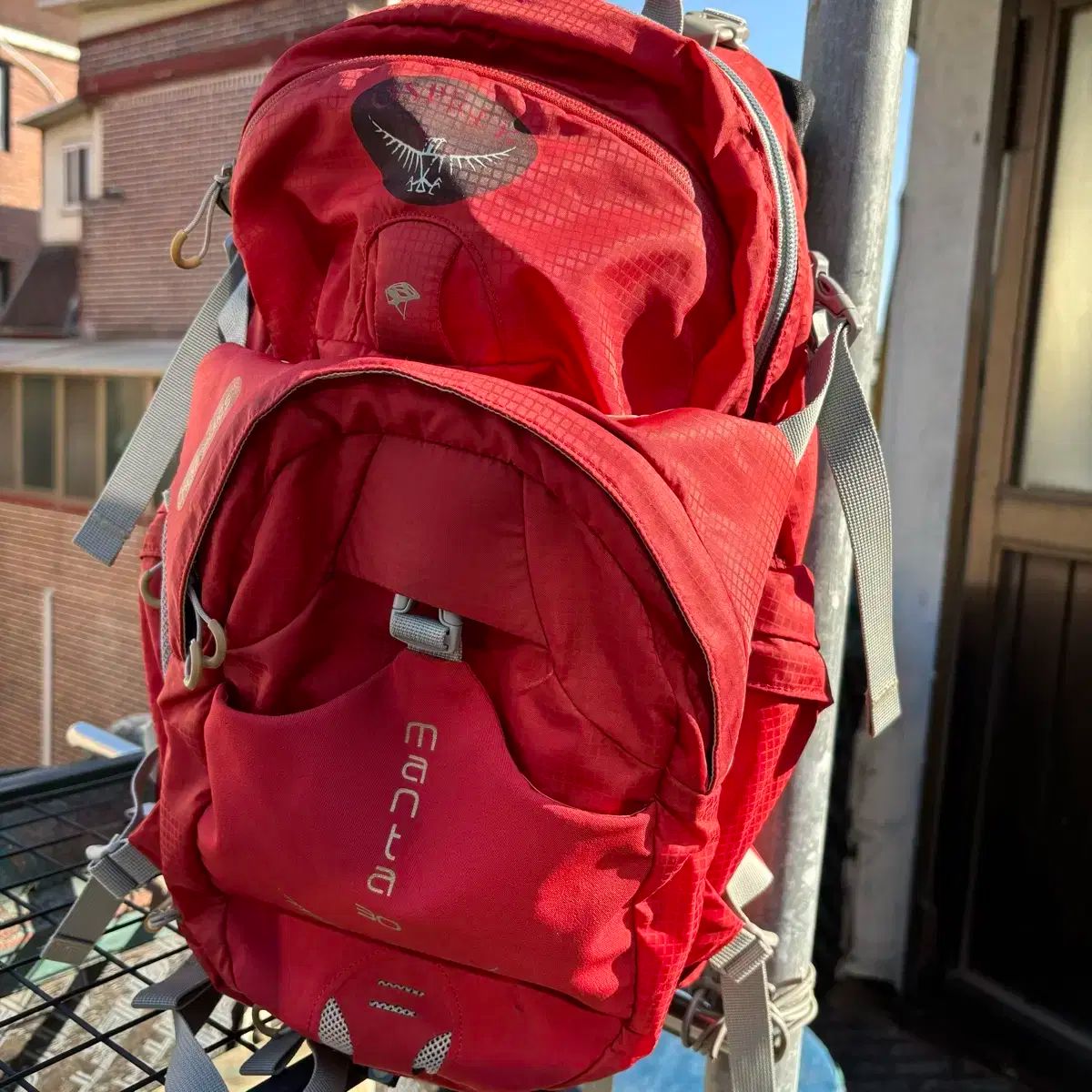 Osprey オスプレイ マンタ 30 赤 ハイキング リュック リュックサック