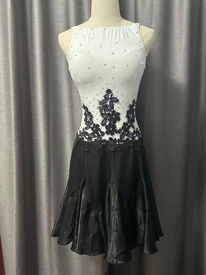 新色 ラテンワンピース