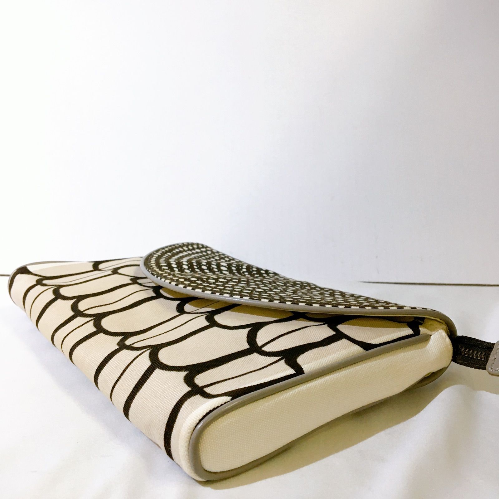 marimekko マリメッコ クラッチバッグ レディース - メルカリ