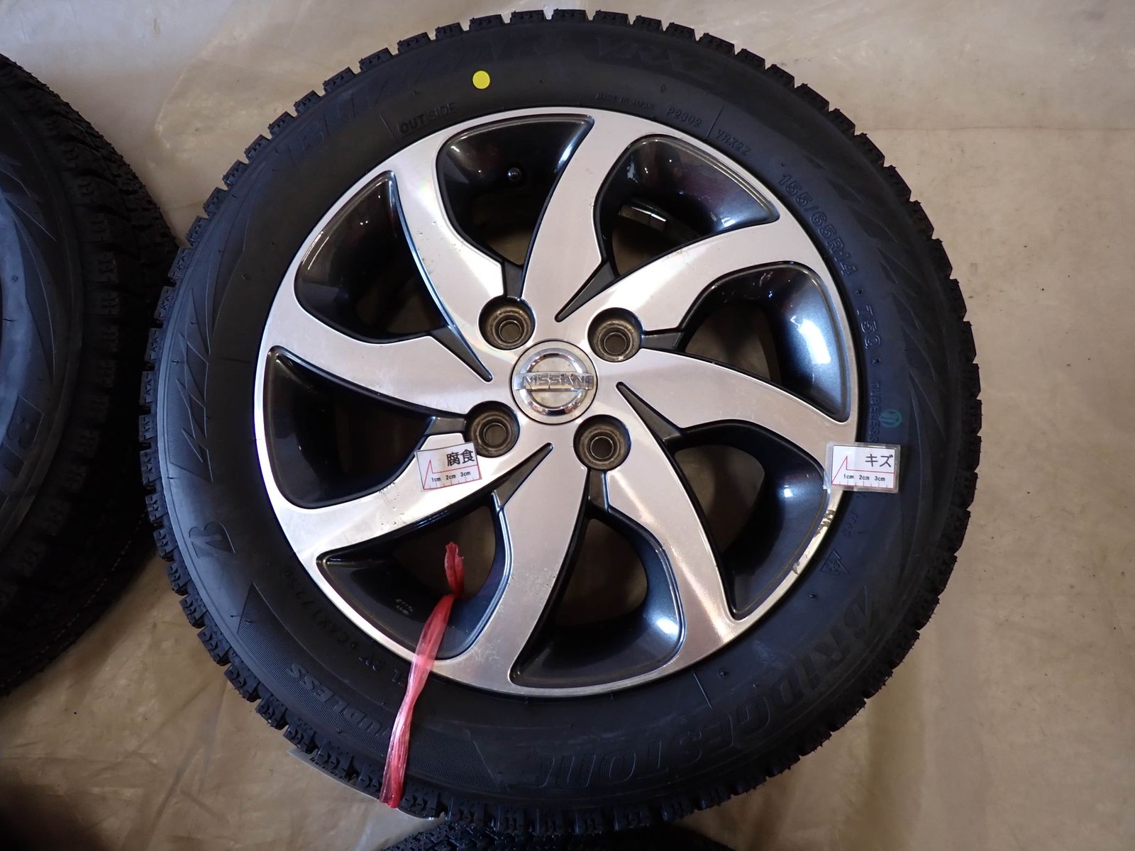 日産 純正アルミ