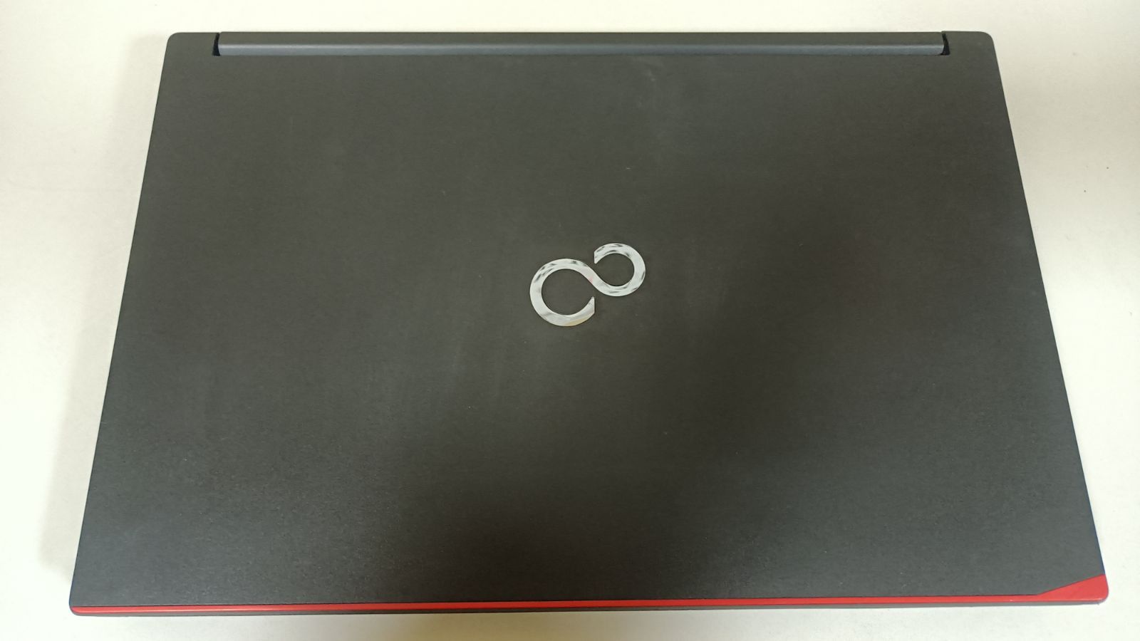 ノートパソコンFUJITSU第七世代Core i3