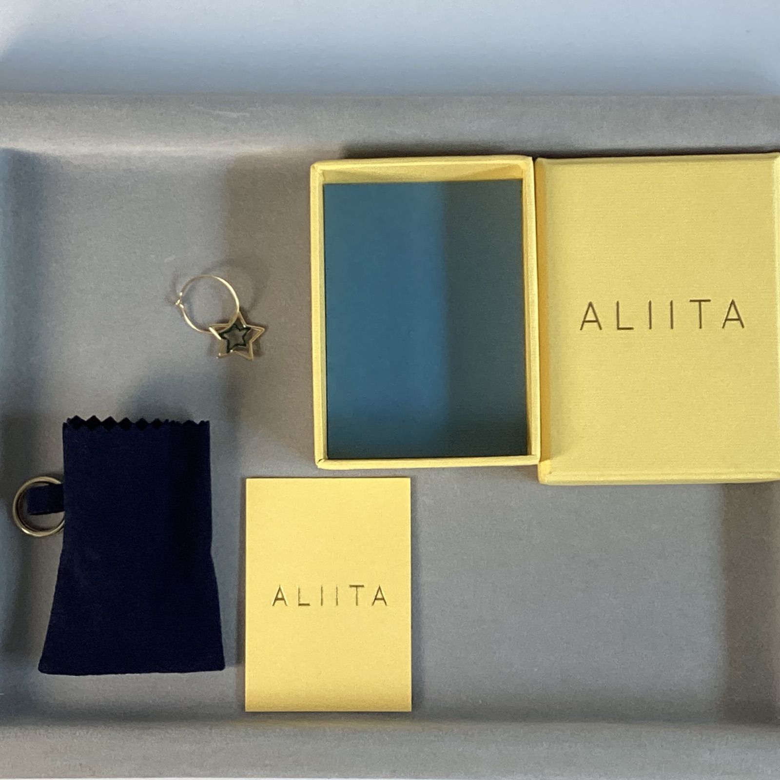 関税送料込み ALIITA ESTRELLA エナメル フープピアス 片耳用 新品、未使用 アリータ ALIITA ESTRELLA エナメル フープピアス