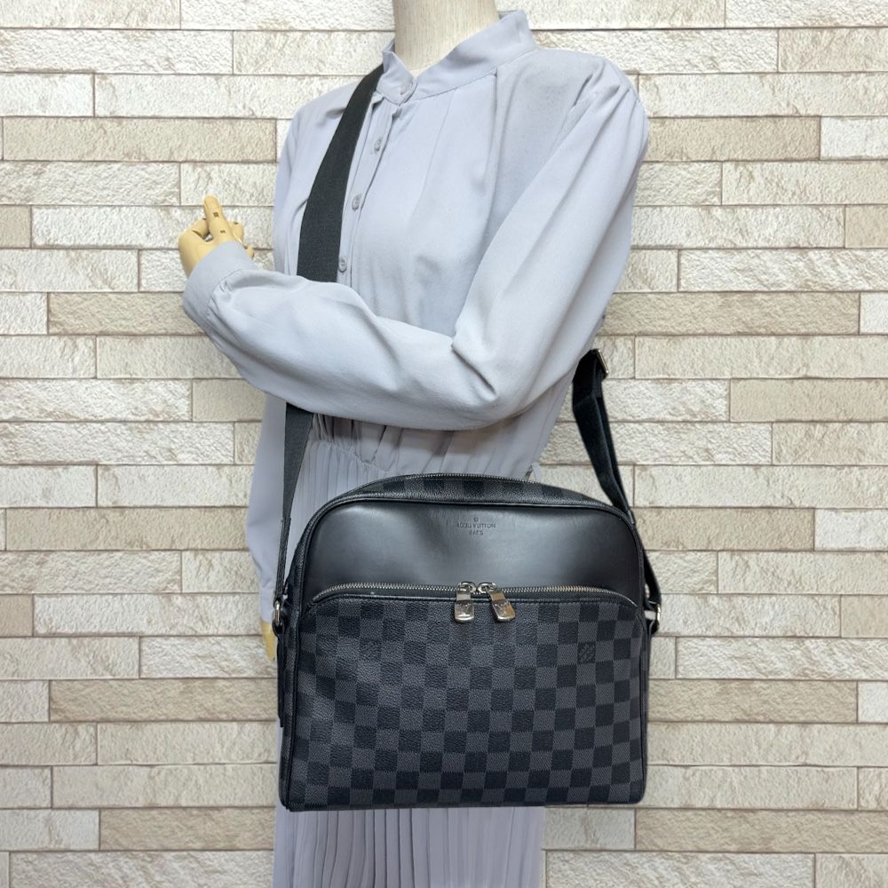ルイヴィトン ダミエグラフィット デイトンPM ショルダーバッグ
