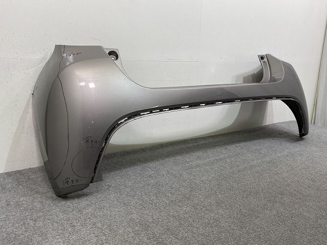 ヤリス KSP210/MXPA10/MXPA15/MXPH10/MXPH15 MXPH14/MXPH17 純正 リア