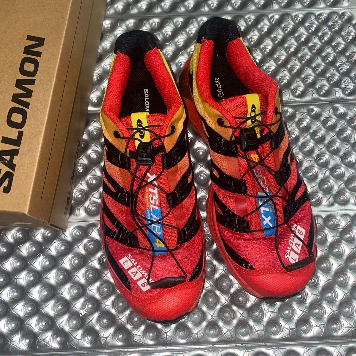 SALOMON サロモン XT ー 4 ADV 燃えるような レッド 255