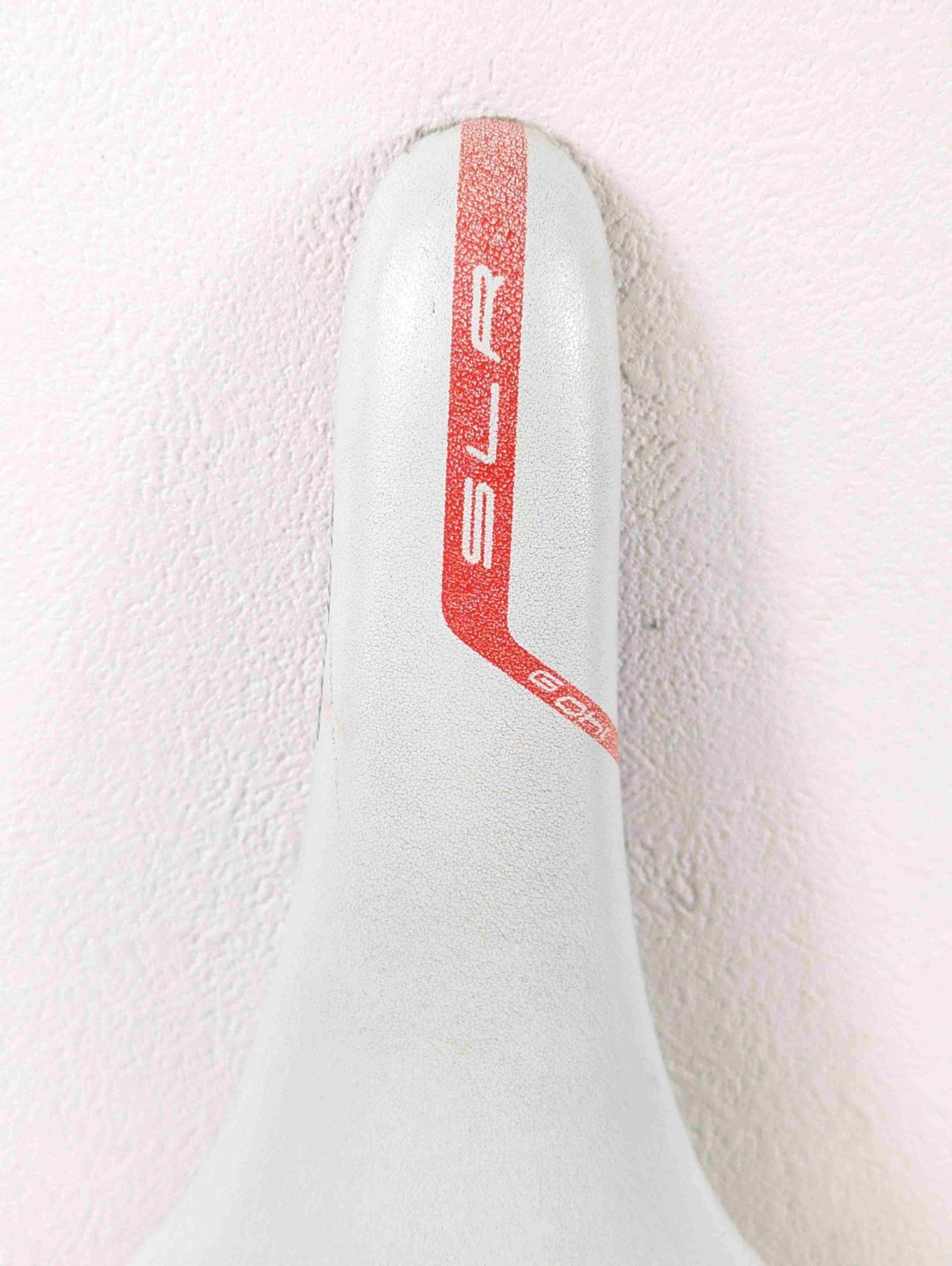 Selle Italia SLR ホワイトサドル　カーボンレール 125g 車・バイク・自転車 Selle Italia SLR ホワイトサドル