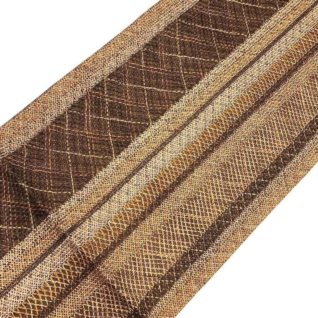 美しい縦柄織模様