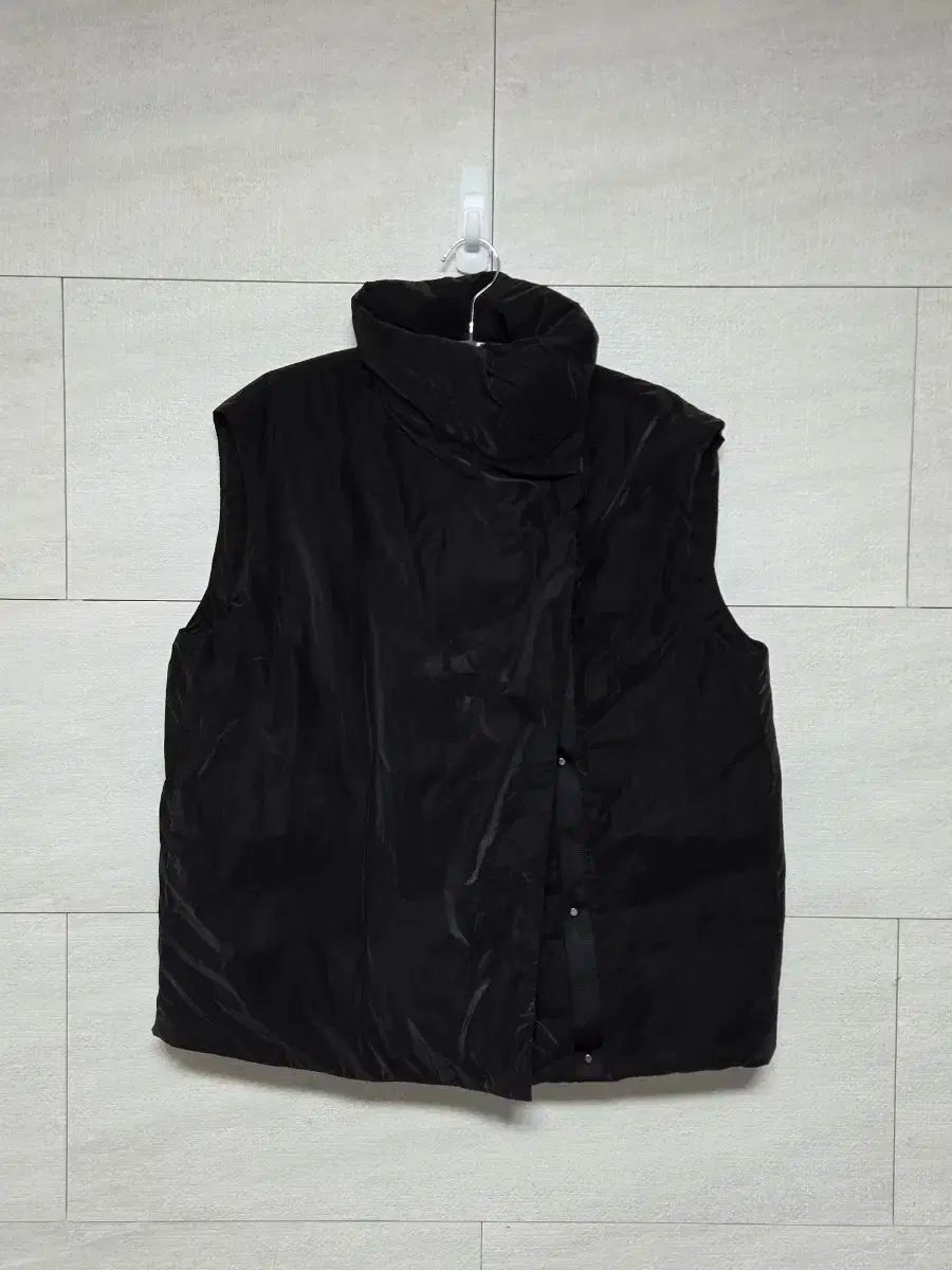 ZARA(ザラ) 黒 ハイネック ダウン ベスト ZARA(ザラ) / ダウン