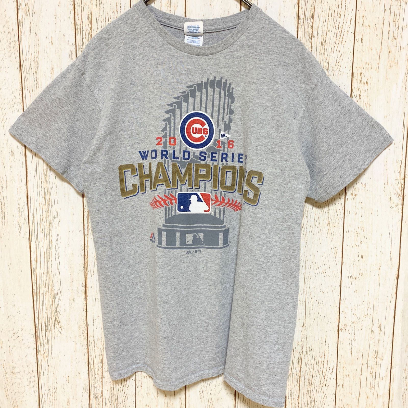 USA古着 マジェスティック MLBシカゴ・カブス プリントTシャツ - トップス