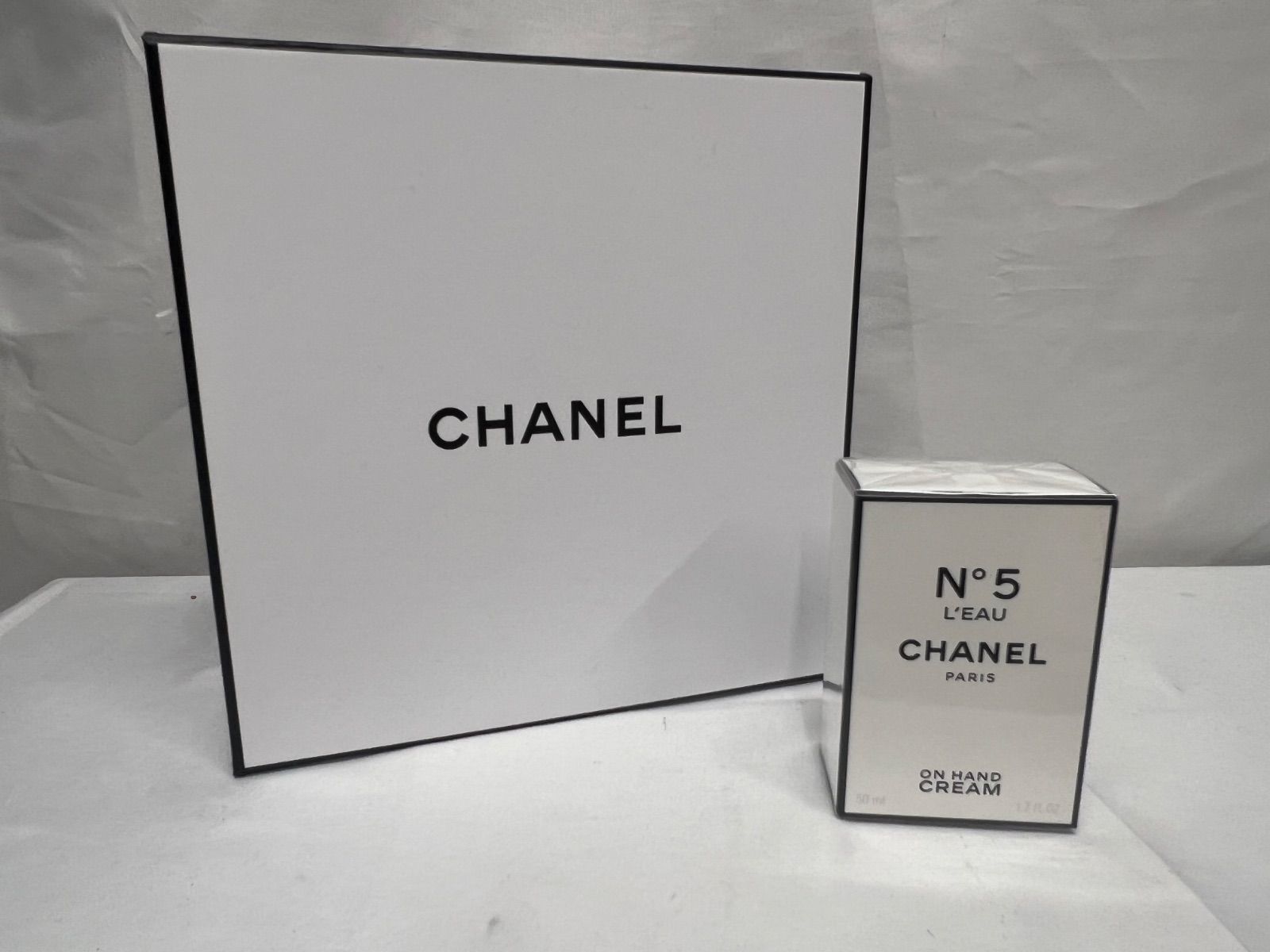 箱付き！☆CHANEL☆【シャネル】 N°5 ロー ハンドクリーム 未
