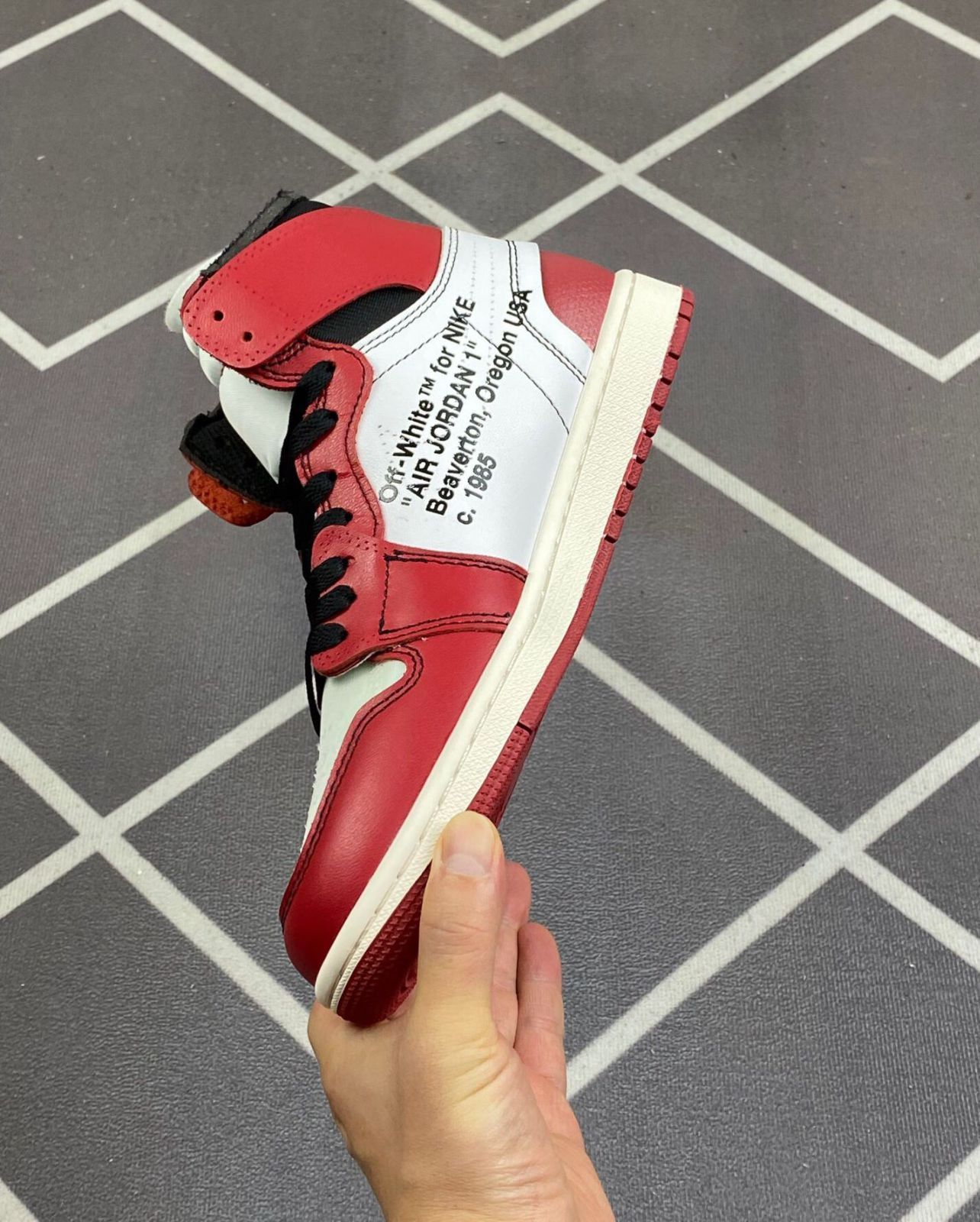 新品未使用 OFF-WHITE × NIKE AIR JORDAN 1 RETRO HIGH THE TEN "CHICAGO"(AA3834-101) オフホワイト × ナイキ エアジョーダン1 レトロ ハイ ザ・テン "シカゴ"