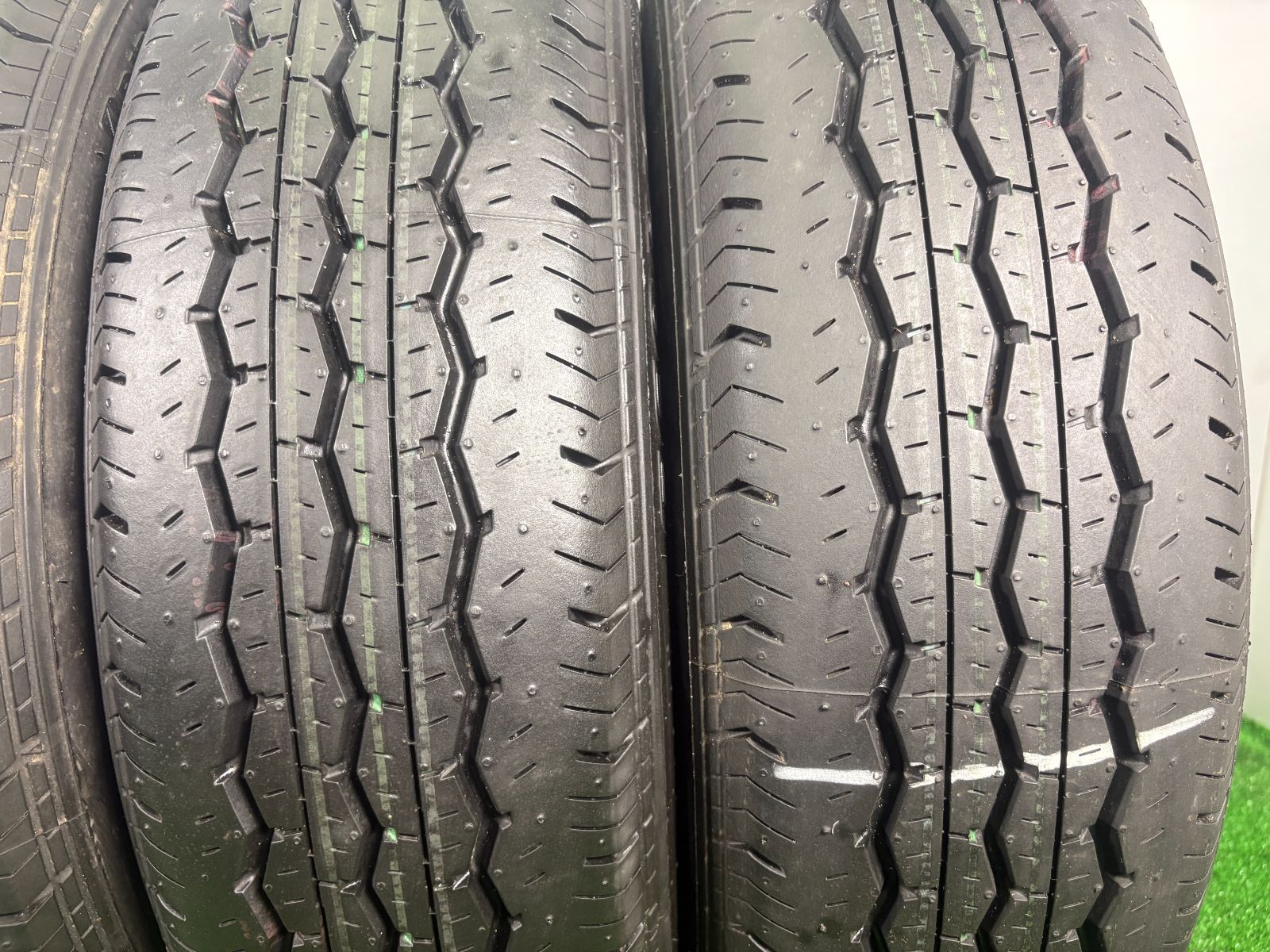 送料無料 195|80R15