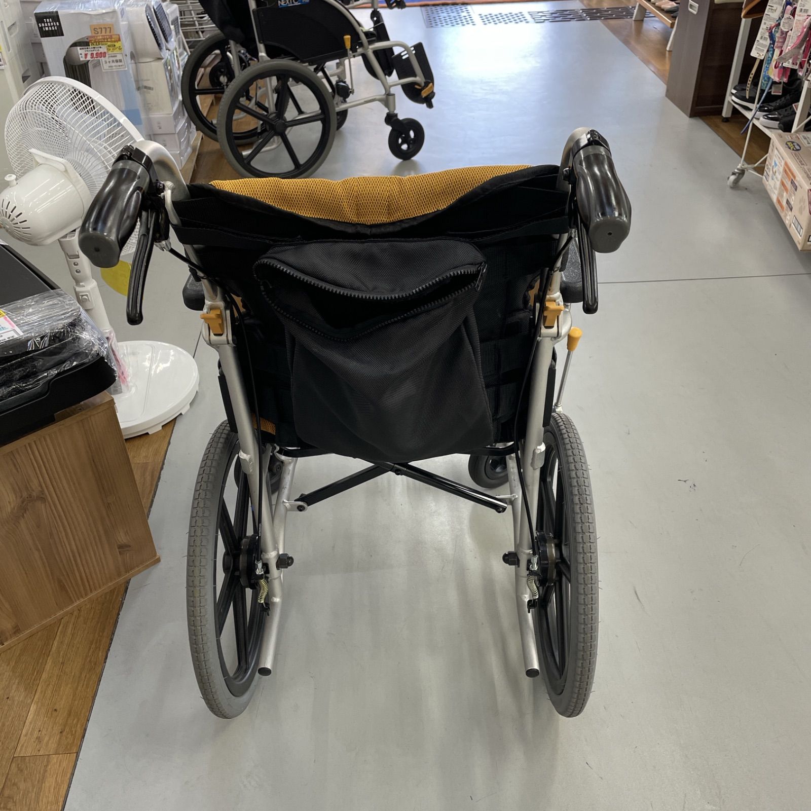 R334 ☀️ MATSUNAGA 車いす（介助型） NEXT-21B オレンジ