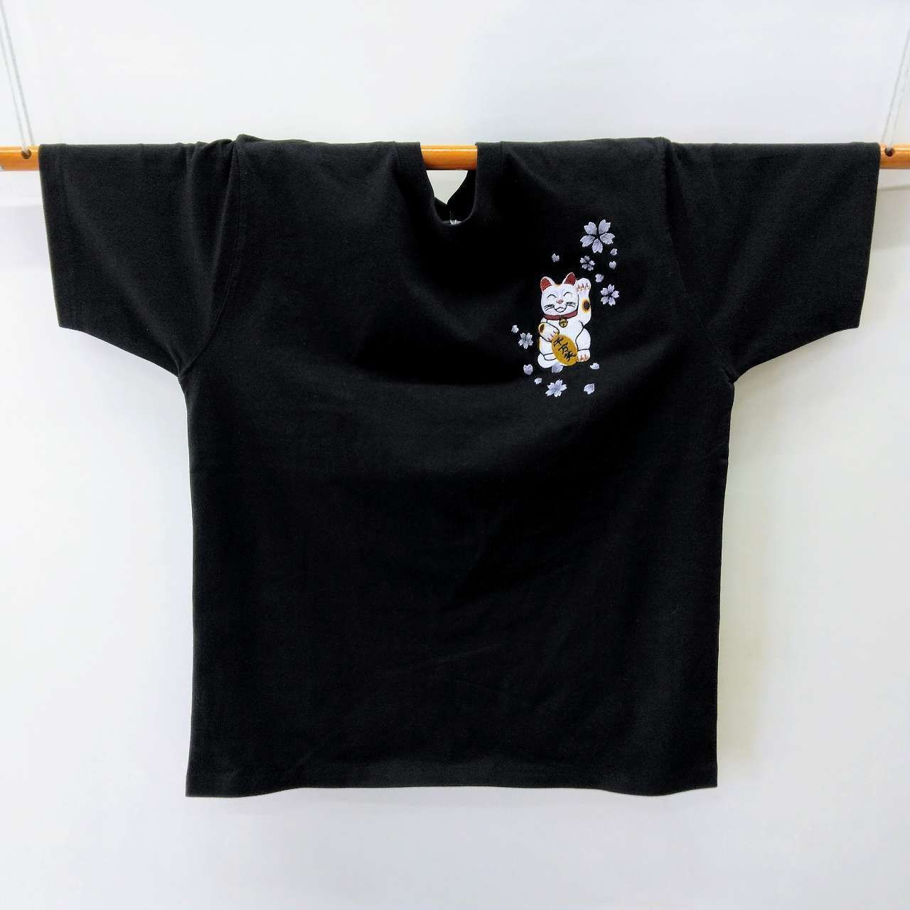 招き猫刺繍