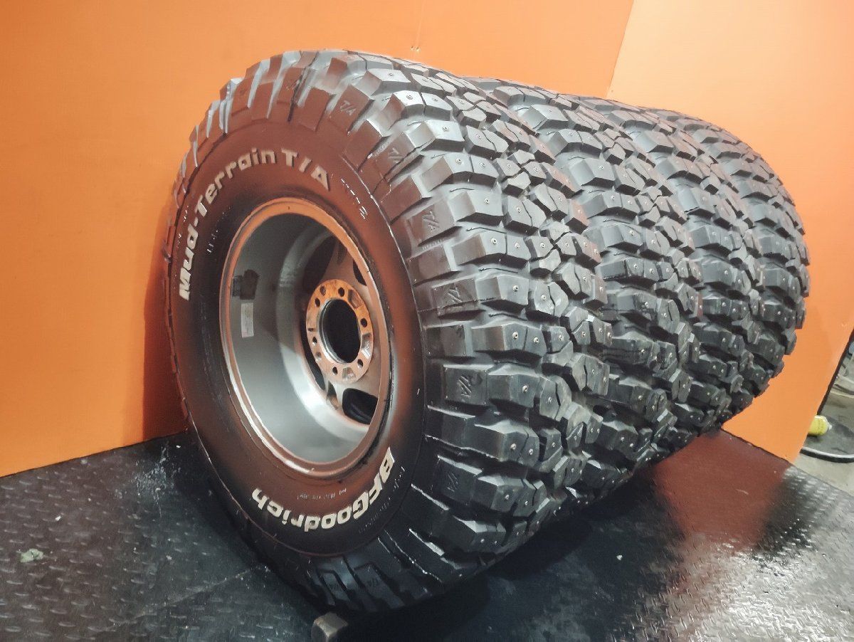 希少【BF Goodrich Mud-Terrain T/A KM2 LT315/75R16】スパイクタイヤ 