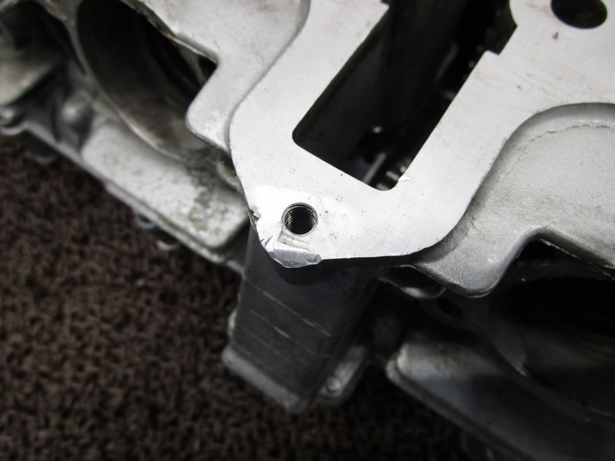 シリンダーヘッド A6234