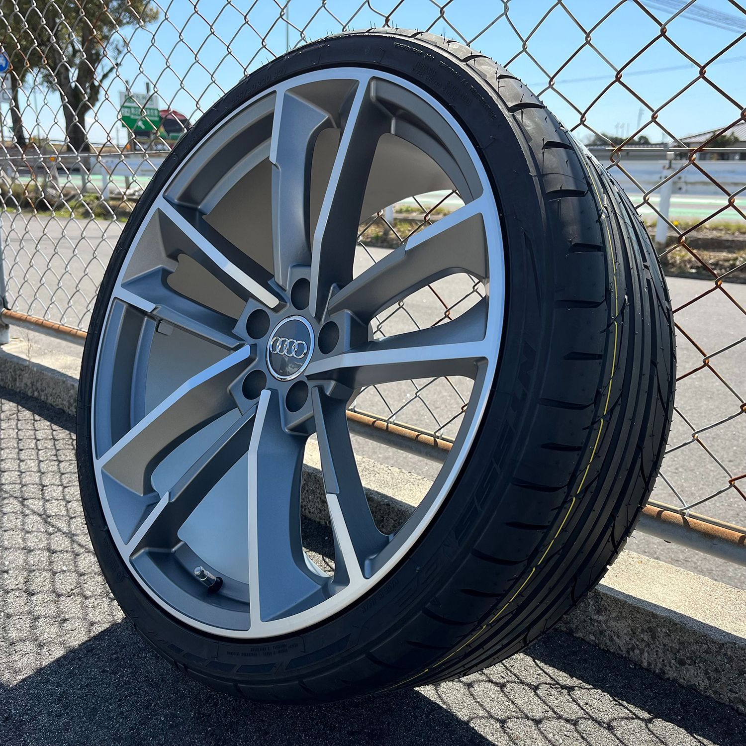 Audi A5(8T/F5) A6(4F/4G) NITTO ニットー NT555G2 255/35R20 タイヤホイールセット 20インチ 新品 4本セット