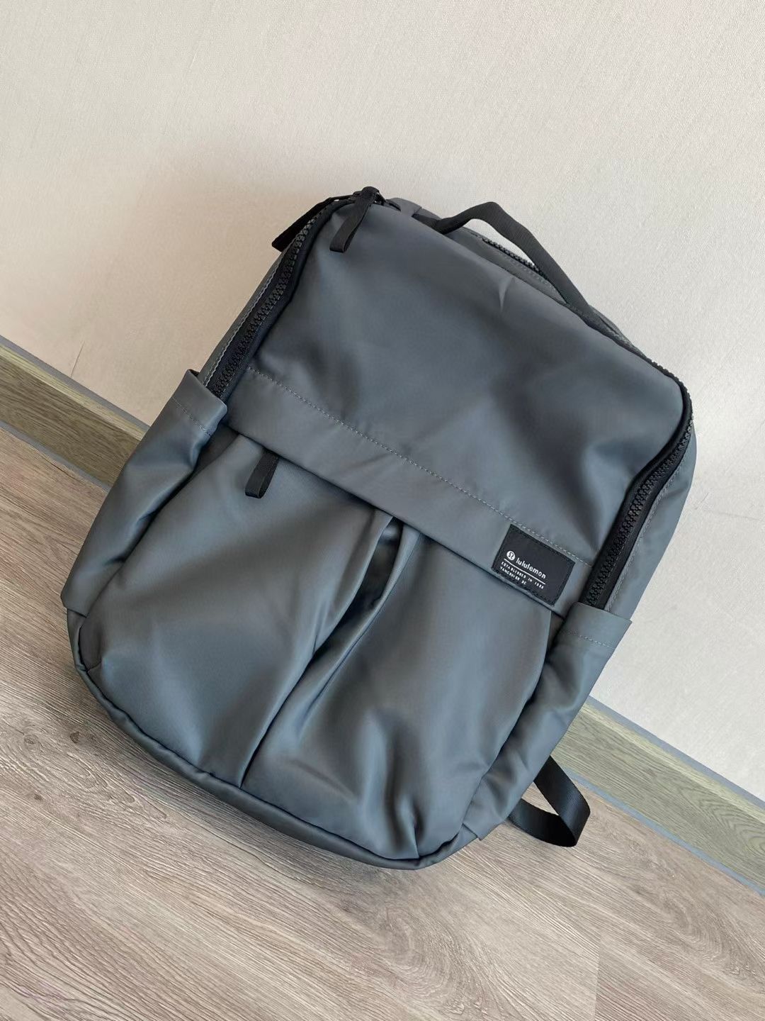 lululemon Everyday バックパック 23L リュックダークグレー