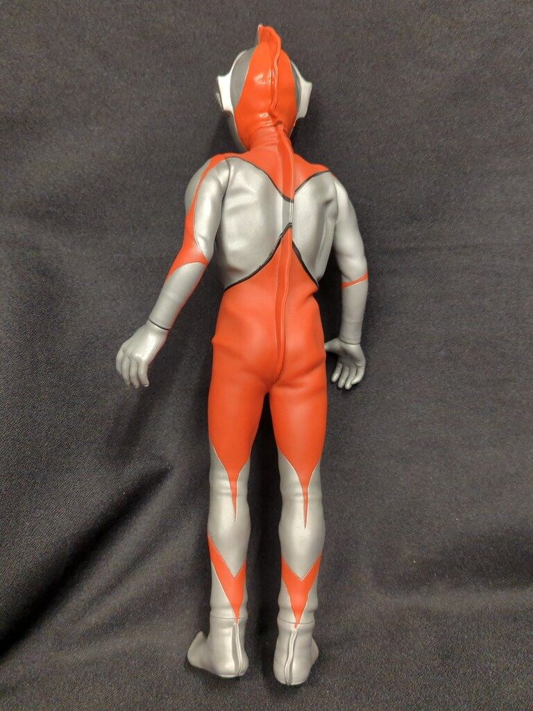 メディコム・トイ 空想特撮シリーズ ニセ・ウルトラマン