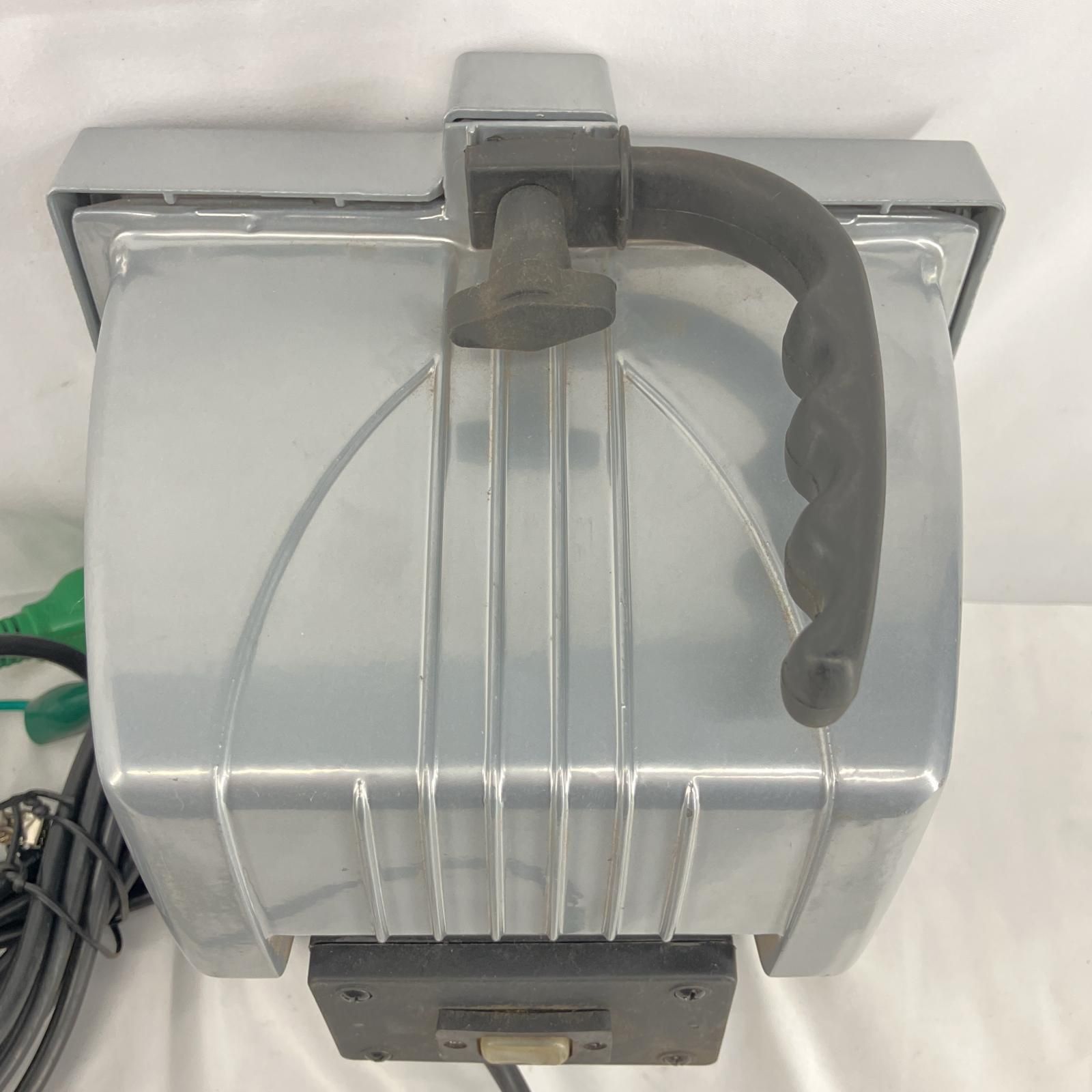 100v