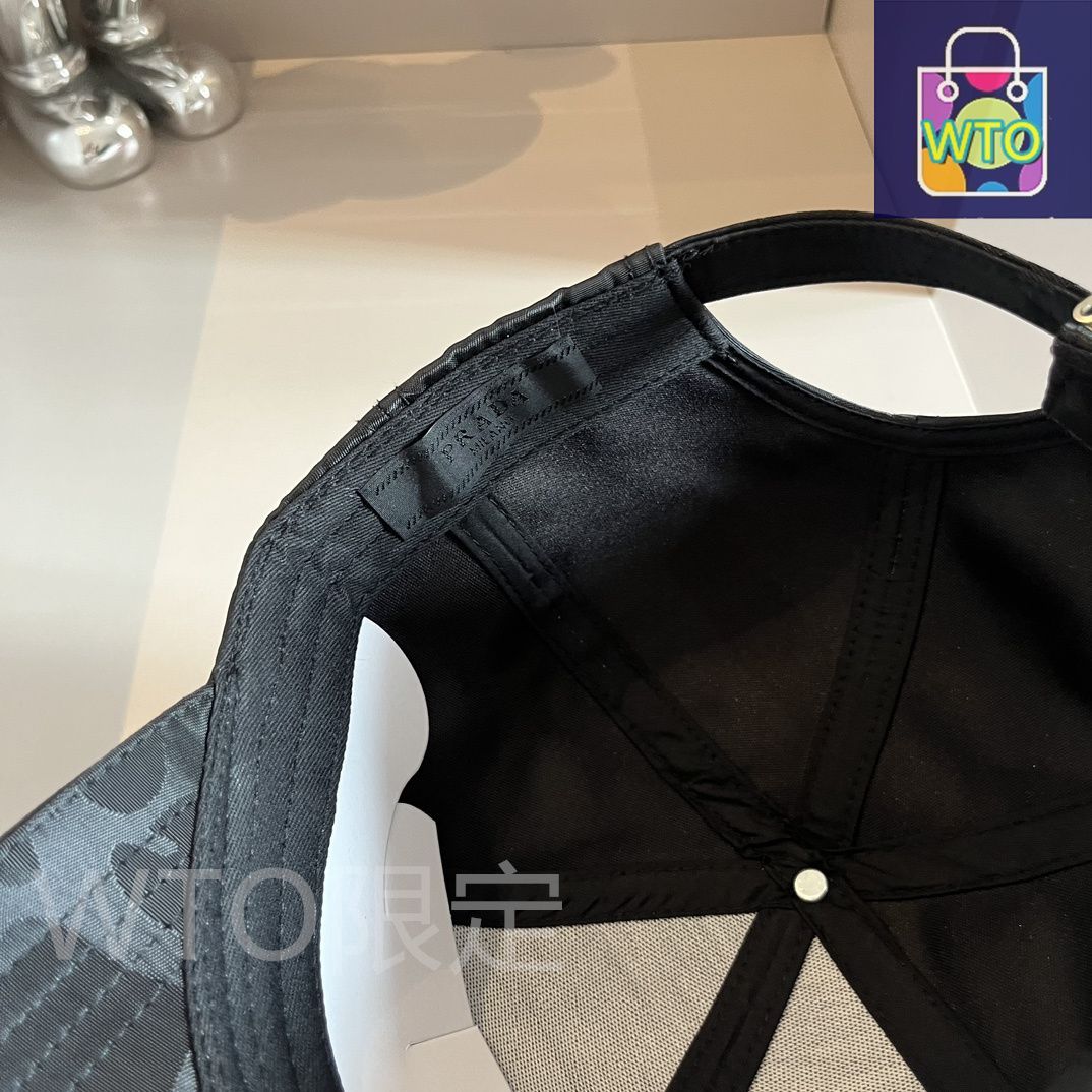 ベースボールキャップ