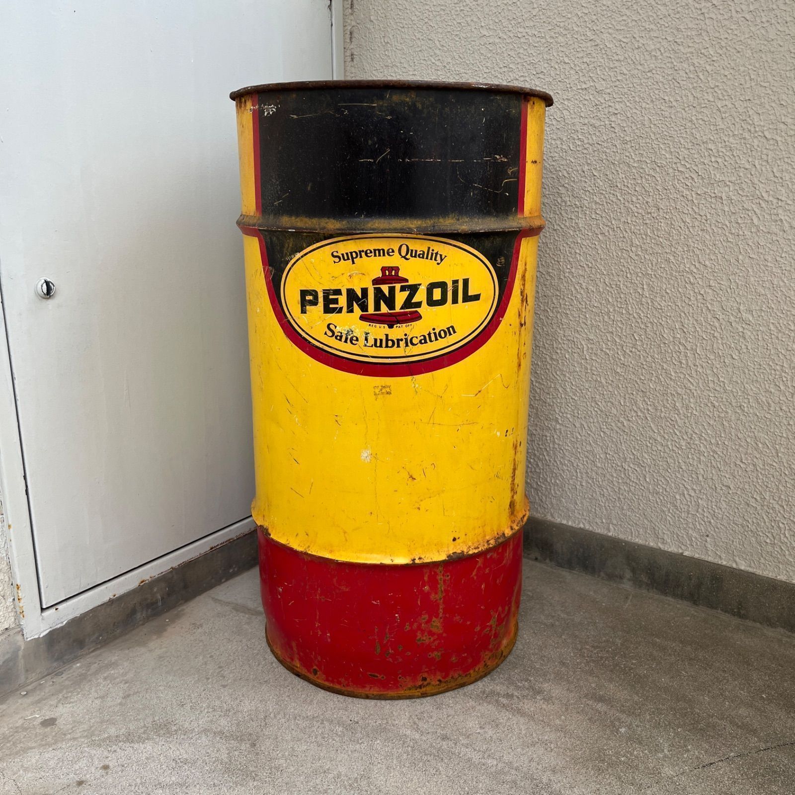 オイルドラム缶】 ビンテージ 61リットル PENNZOIL オイル缶 オートマオイル マルチカラー ドイツカラー 黒 黄 赤 16ガロン - メルカリ