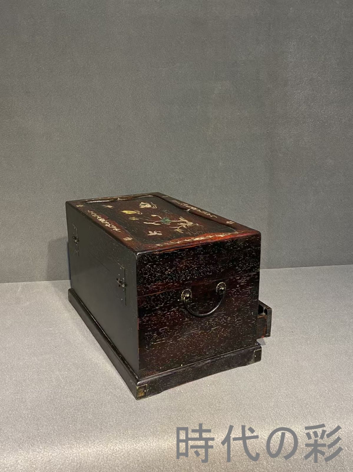 中国古美術 旧家蔵出 紫檀木 彫刻 貝殻象嵌 二抽百宝収納多宝箱 手作り 細密彫 木製 文房置物 唐物 古玩 古民具 古置物 東洋彫刻 清時代 R07100619 WWW_IBETON_RU