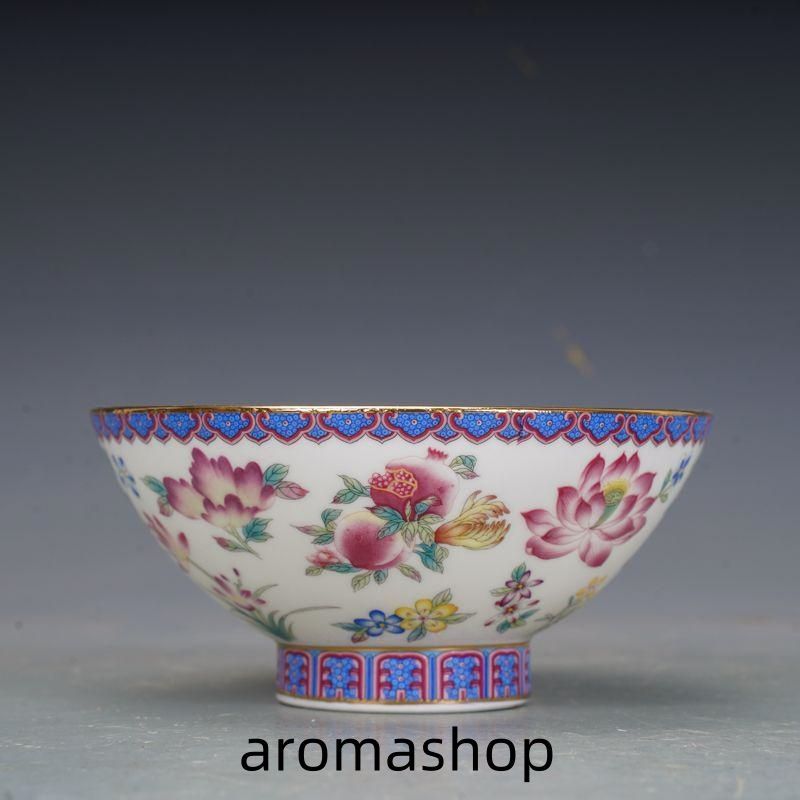 清乾隆琺瑯彩花卉図紋六稜賞瓶 景徳鎮 陶磁器 装飾品 現代工芸品 美術品 置物 清乾隆琺瑯彩花卉図紋六稜賞瓶 景徳鎮 陶磁器 装飾品 工芸品