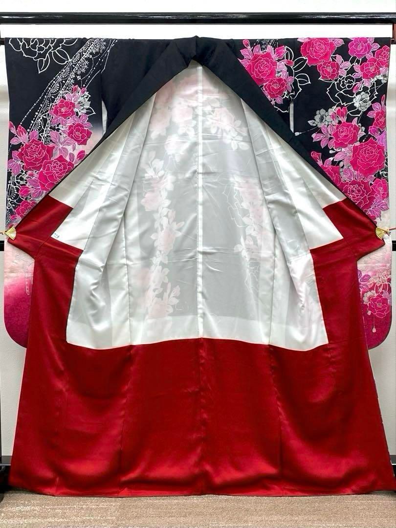 ブランド振袖 豪華 刺繍 銀彩 紋意匠 身丈160cm パールトーン加工済 