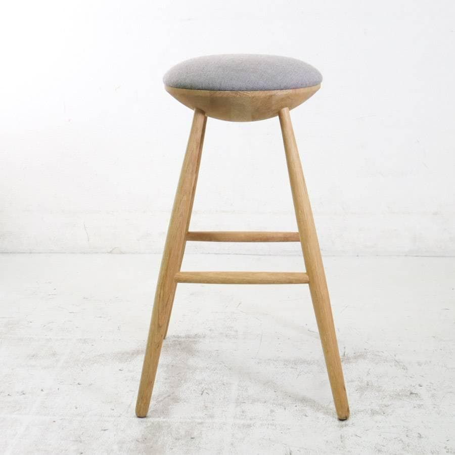グリニッチ取扱 北欧デンマーク製 オリーブ バースツール グレー オーク無垢 MM12002 194h32