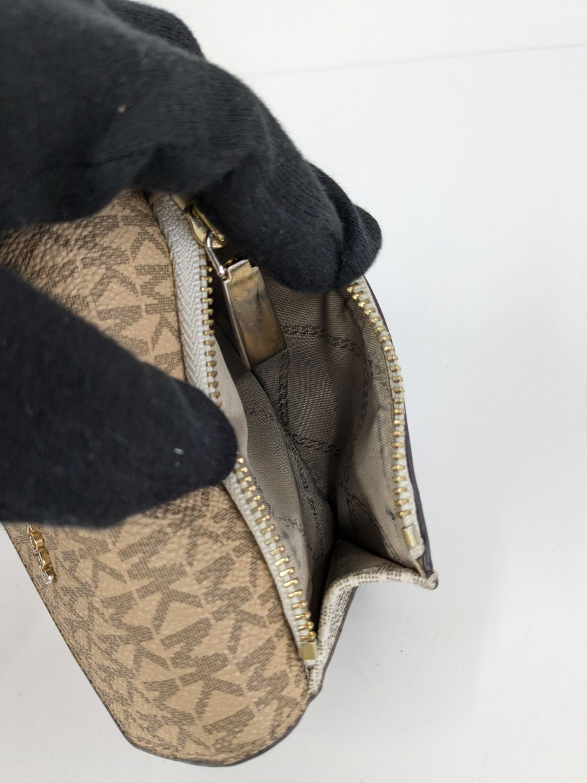 マイケルコース 三つ折り財布 シグネチャー ベージュ バニラコンボ