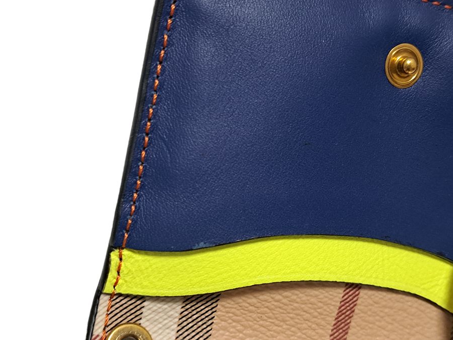 【美品】BURBERRY レザー キーリング付き カードケース　パスケース 新品同様 BURBERRY バーバリー レザー キーリング付き カード
