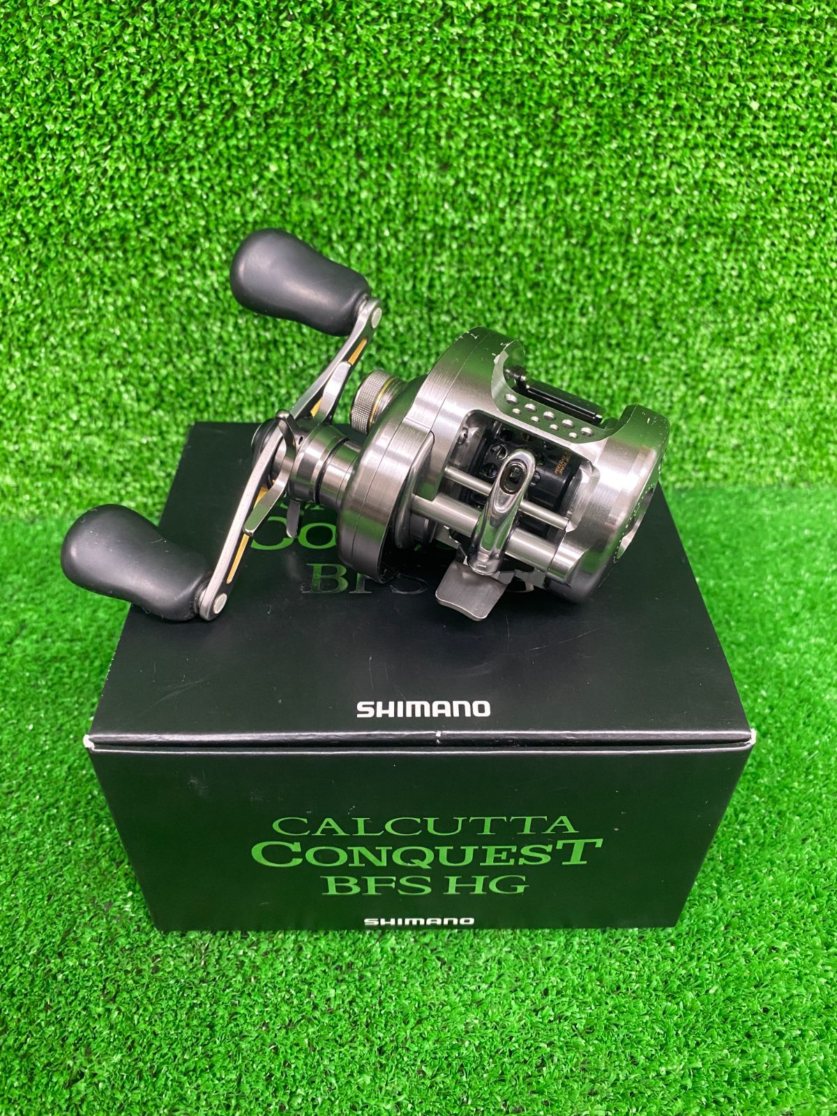 日本からの直送 カルカッタコンクエスト BFS HG 右 美品シマノ 23