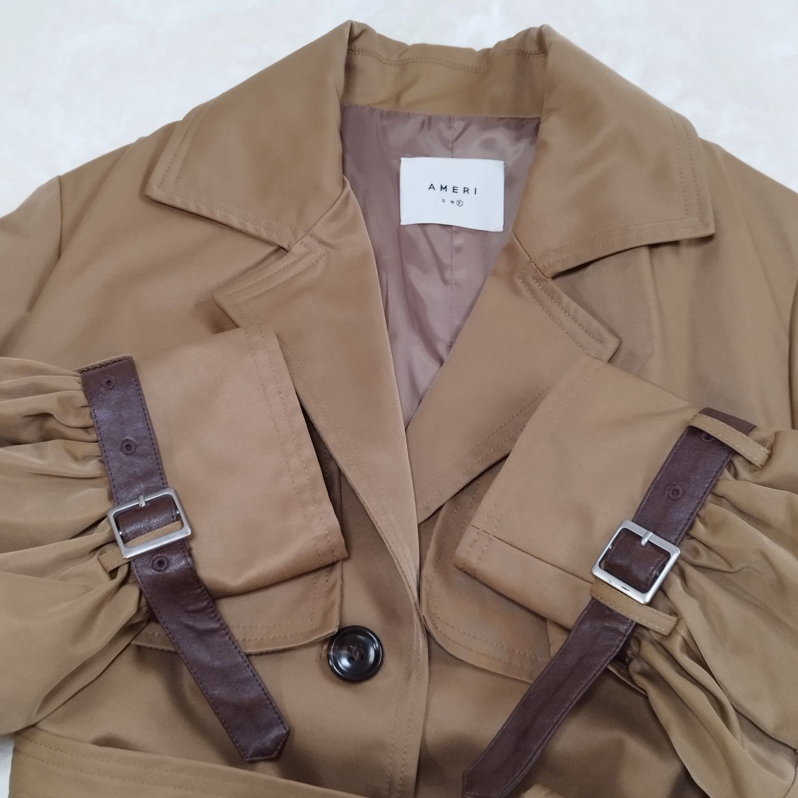 即完売品!!【Ameri Vintage アメリヴィンテージ】バックプリーツ 