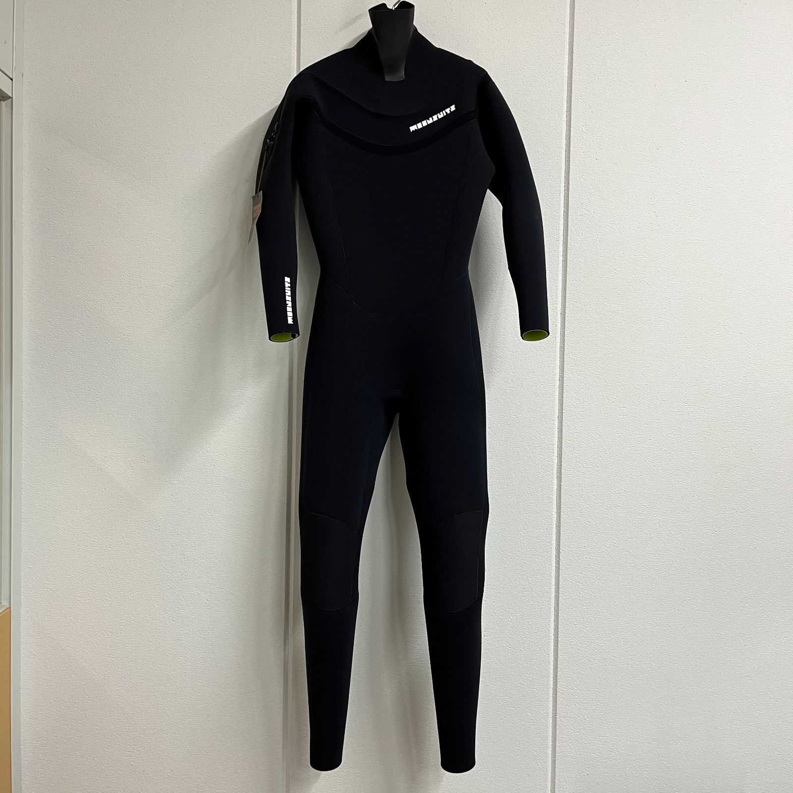 【新品】MOONWETSUITS 4mm3mm セミドライ フロントジップ Lサイズ