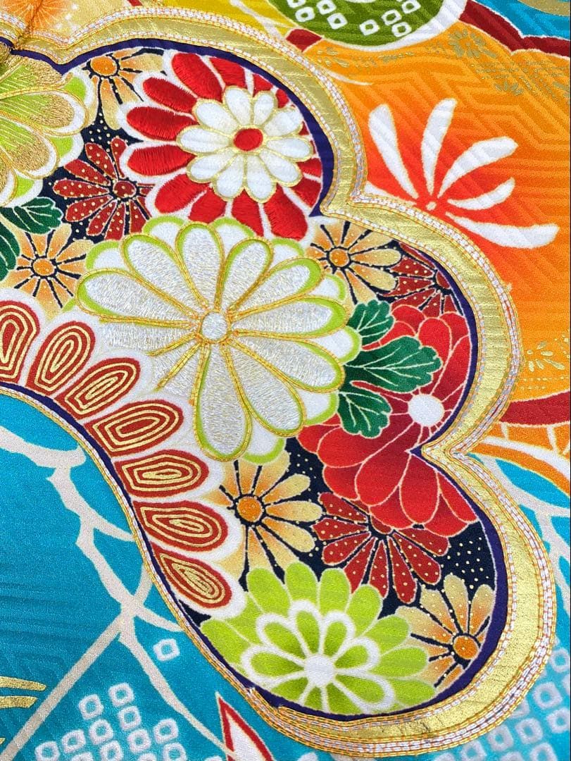 振袖 豪華 刺繍 金駒 金彩 紋意匠 身丈171cm - メルカリ