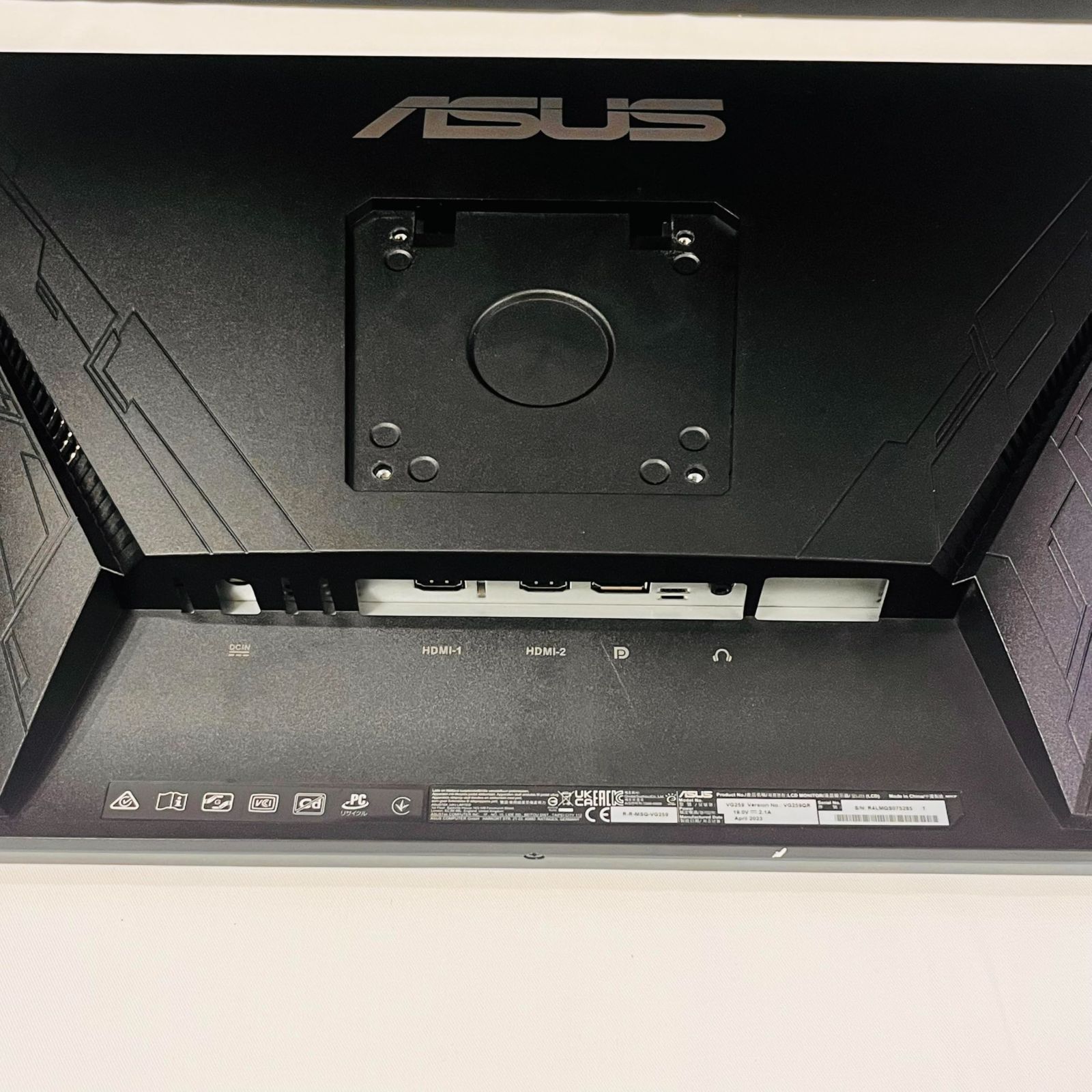ASUS ゲーミングモニター TUF Gaming VG259QR-J 24.5インチ No2527 VETTDRUCK_DE