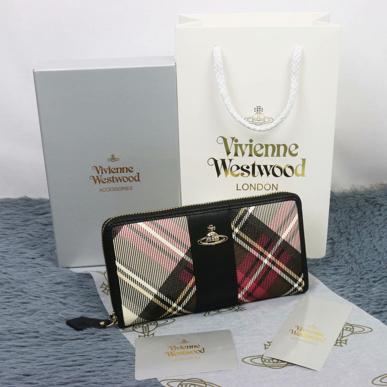 新品 ヴィヴィアンウエストウッド 長財布 Vivienne Westwood