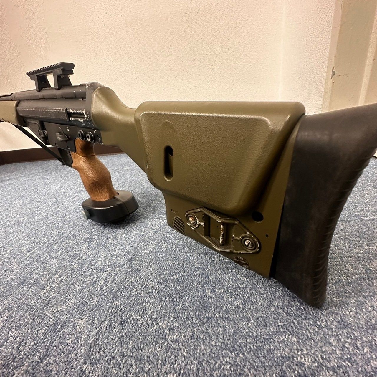 電動ガンPSG1新品未使用、ライフルケース付き