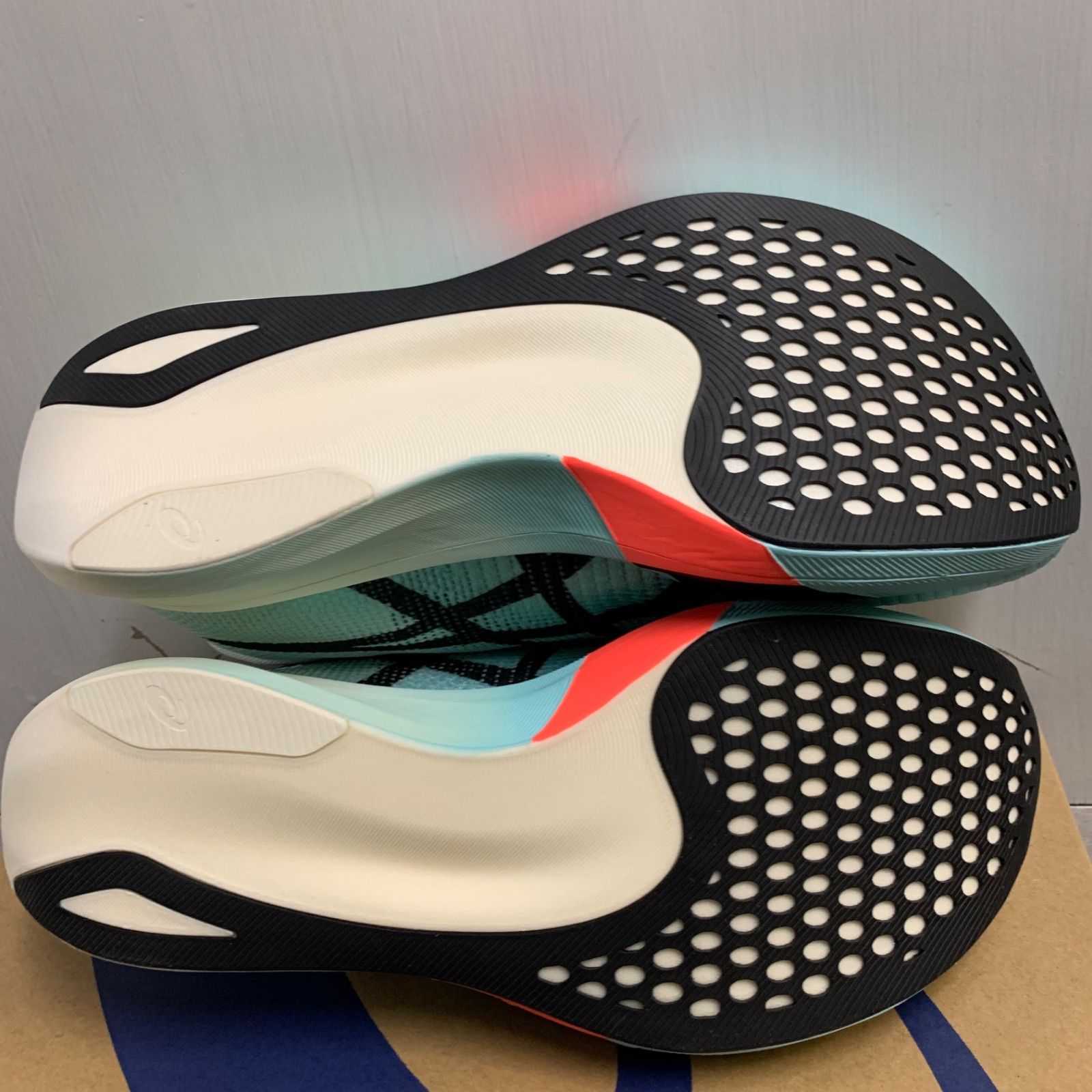 asics メタスピード エッジ パリ 27.0cm 未使用品 アシックス