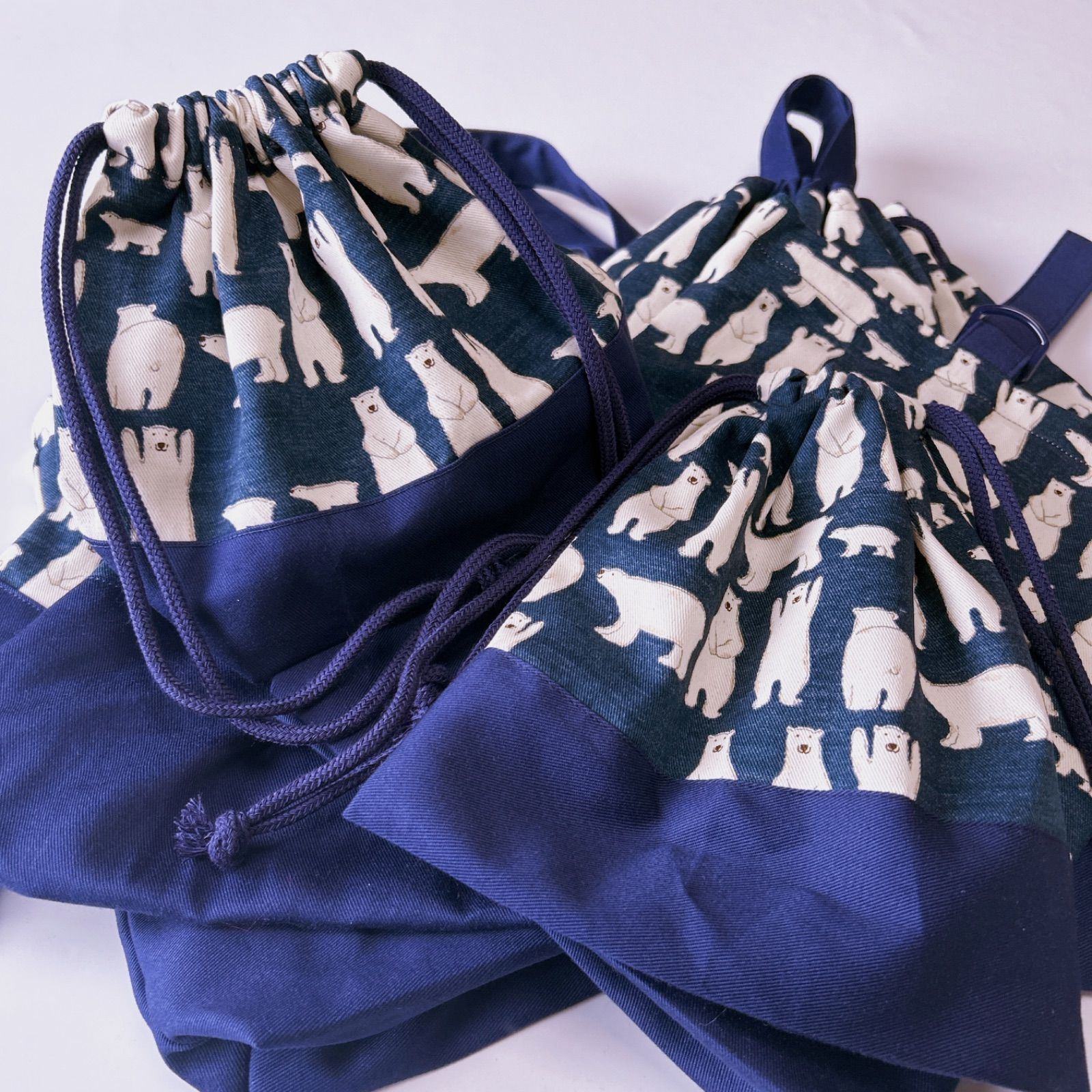 刺繍生地のペットボトルカバー ハンドメイド ブラック 保冷 保温 P123