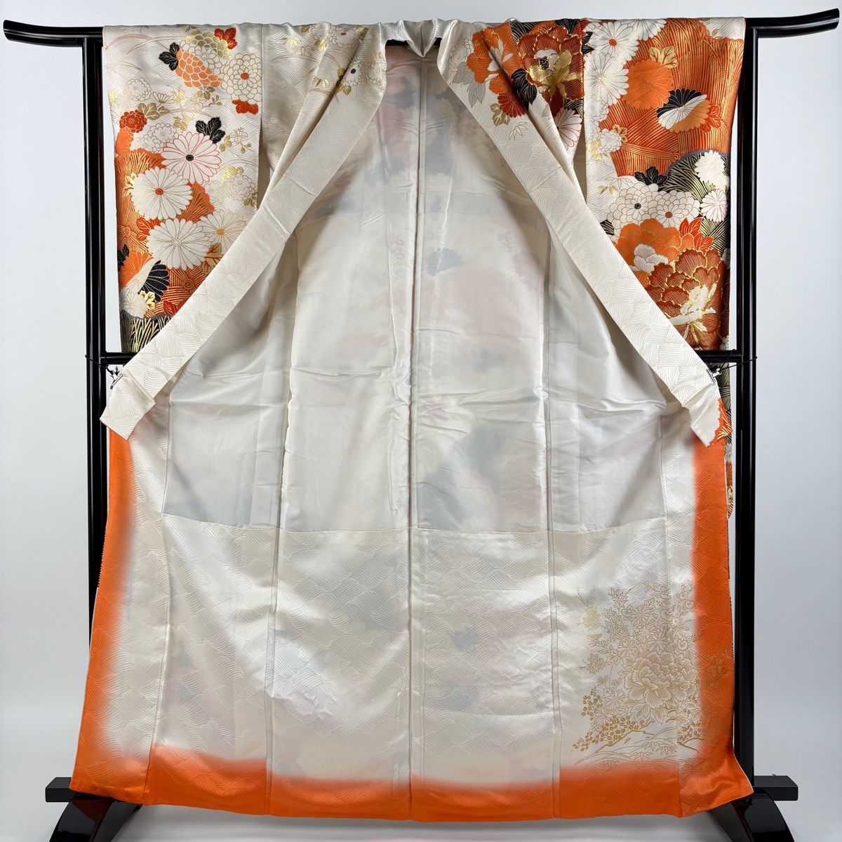 振袖 身丈165cm 裄丈62cm S 袷 牡丹 菊 金糸 金彩 クリーム 正絹
