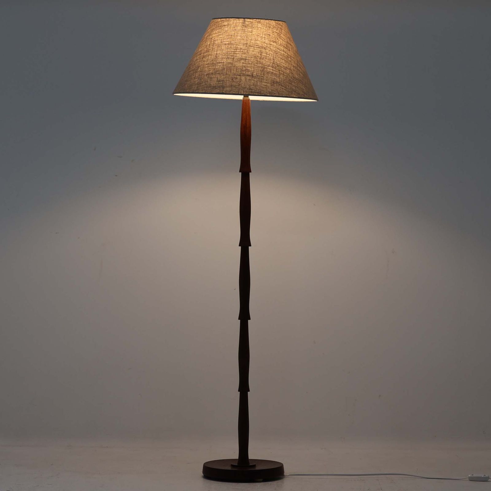 北欧ビンテージ照明 木製フロアライト