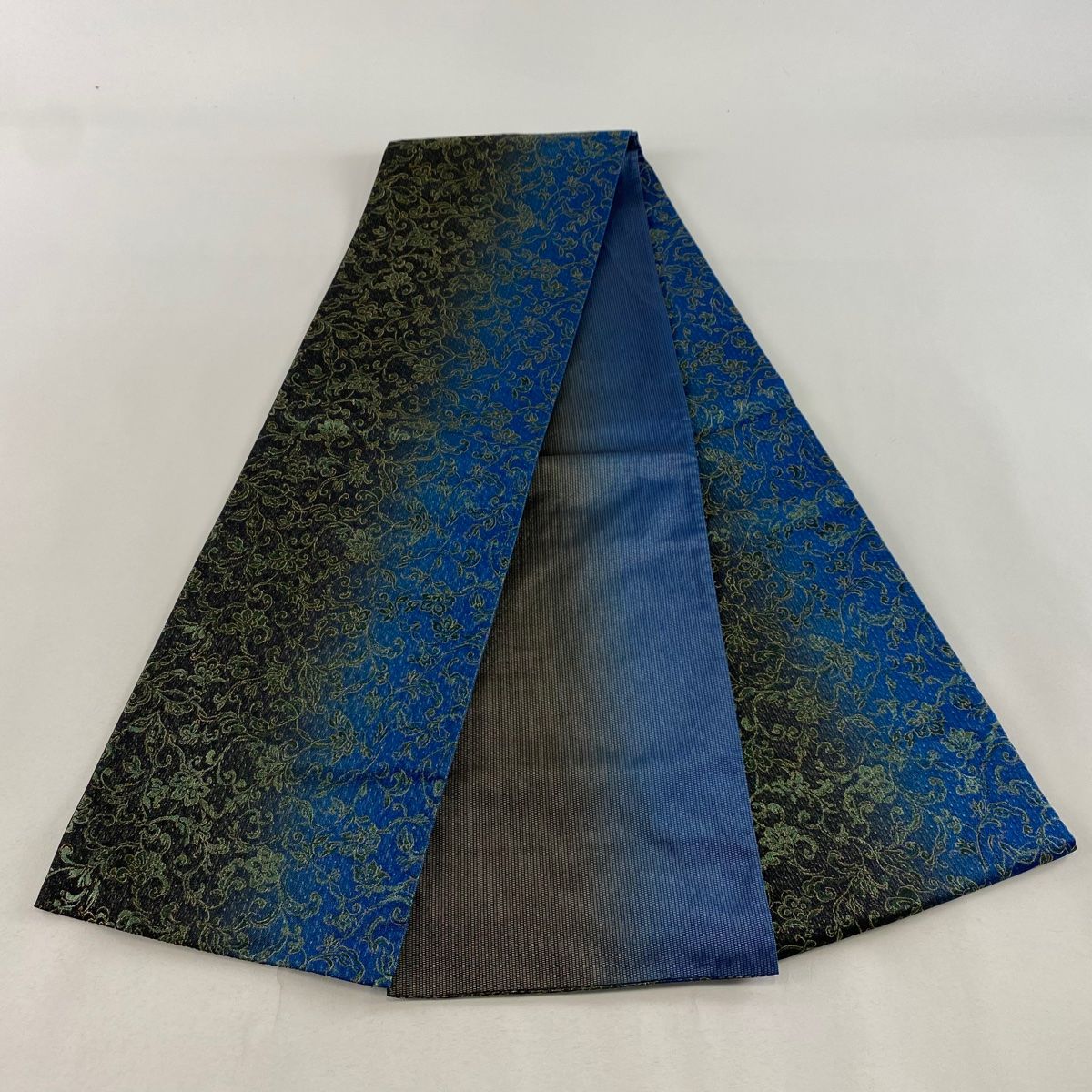 袋帯 美品 秀品 花唐草 金糸 青 全通 正絹 【中古】 - メルカリ
