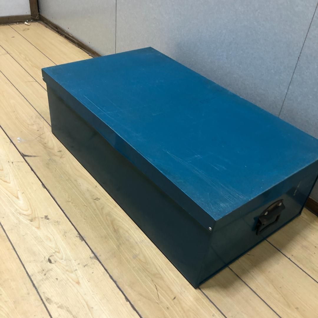 【送料無料】ヴィンテージ調 メタル収納ボックス スチール製　250805-2 送料無料】ヴィンテージ調 メタル収納ボックス スチール製