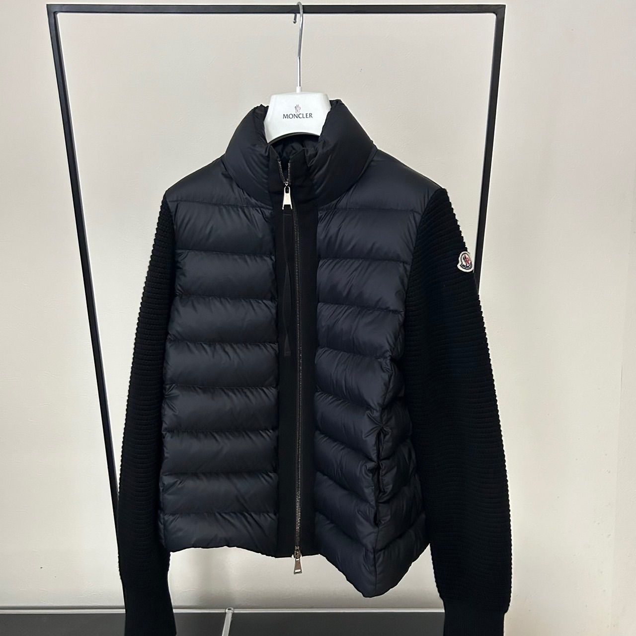 極美品！モンクレール ハイブリッドダウン ニット ma-1 ブラック M モンクレール MONCLER☆ハイブリッドダウンニット☆ブラック