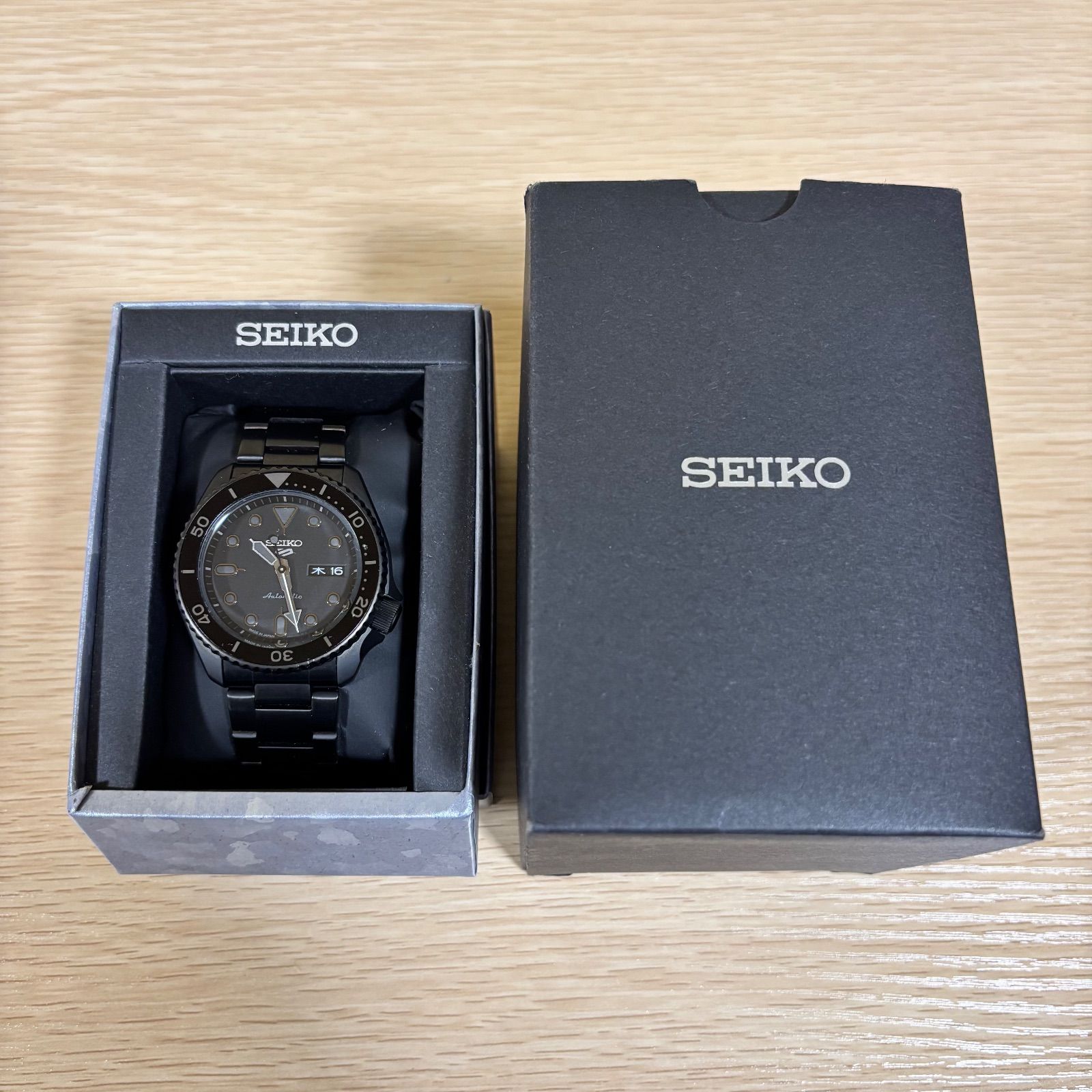 ☆ 美品 SEIKO セイコー 5スポーツ ストリート 流通限定モデル SBSA075 