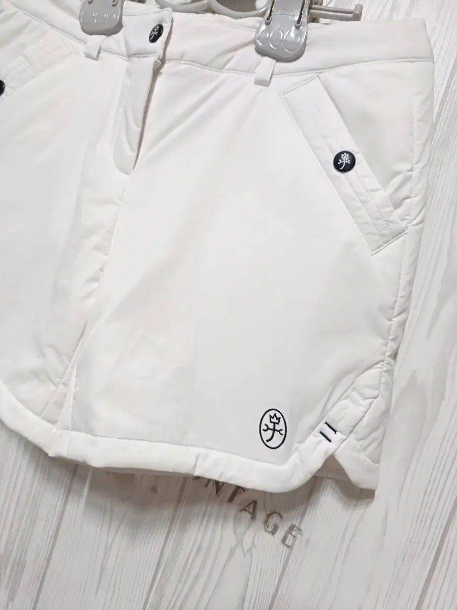 CASTELBAJAC(カステルバジャック) ダウン ゴルフ パンツ 64 小売 ー 85